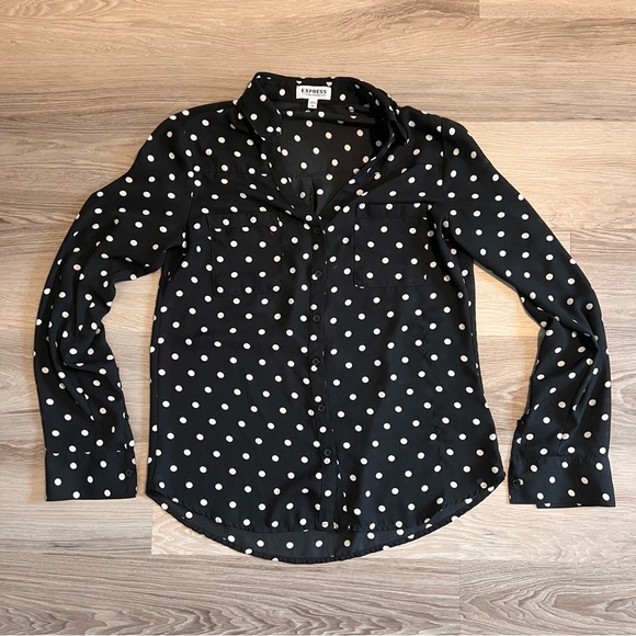 Express Women’s Black and White Polka Dot Button-Up Shirt Size XS - Picture 2 of 6